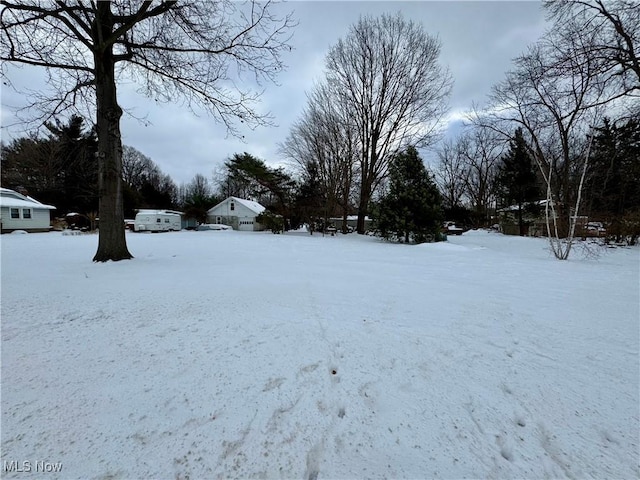 Listing photo 3 for 500 Park Rd, Painesville OH 44077