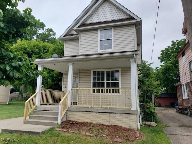 view of front facade featuring covered porch