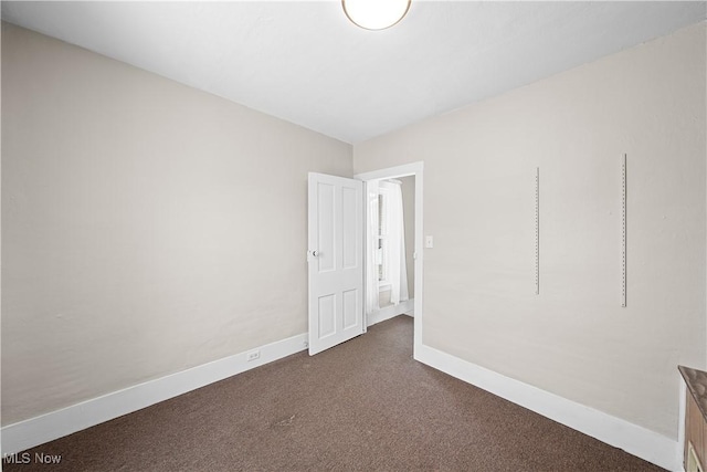 view of carpeted spare room