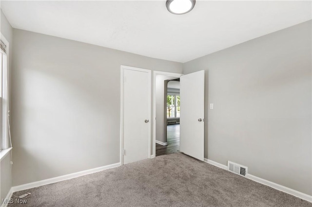 view of carpeted spare room