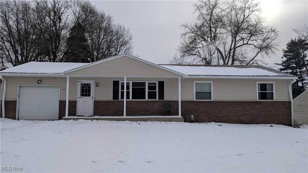 single story home with a garage