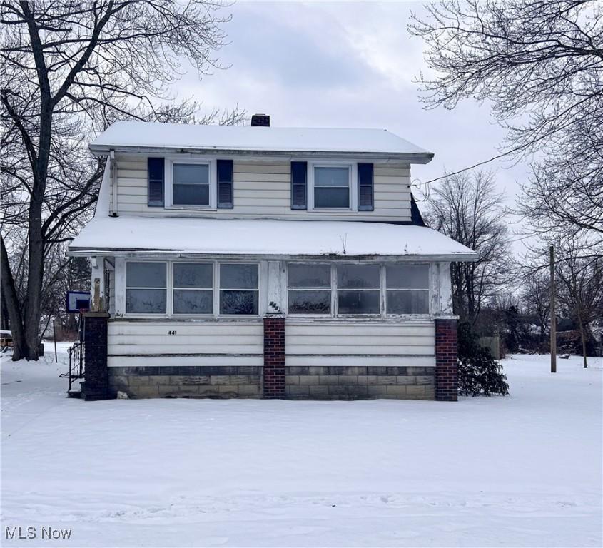 view of front of house