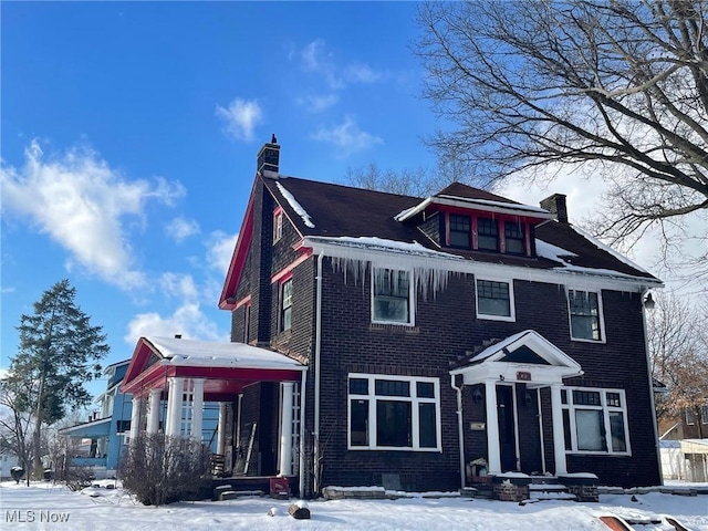 view of front of property