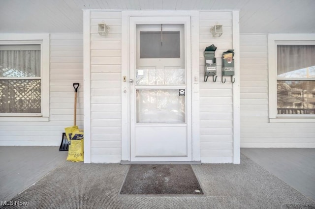 view of property entrance