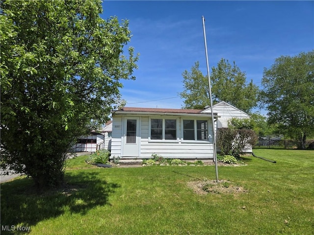 8153 Lindberg St, Masury, OH 44438 - photo 2