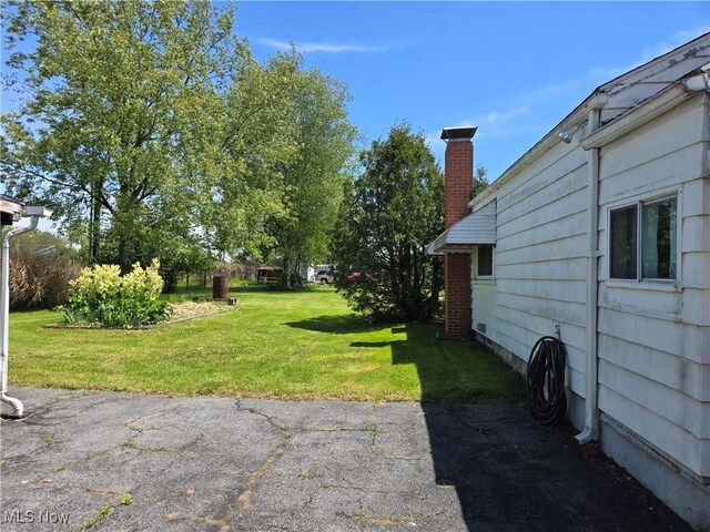 8153 Lindberg St, Masury, OH 44438 - photo 4