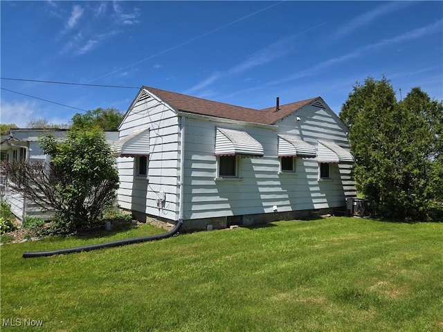 8153 Lindberg St, Masury, OH 44438 - photo 6