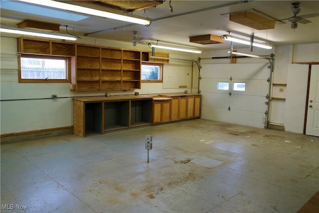 garage featuring ceiling fan