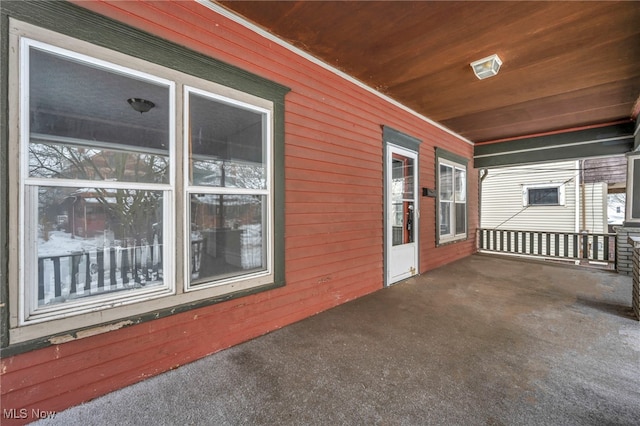 view of patio / terrace featuring covered porch