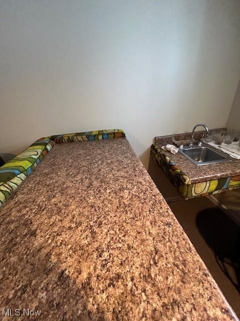 4465 E Frontenac Dr, Warrensville Heights, OH 44128 - interior space with sink