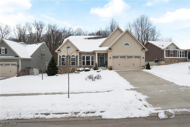 view of front of property featuring a garage