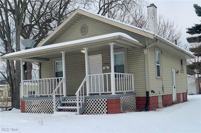 view of front of home featuring a porch