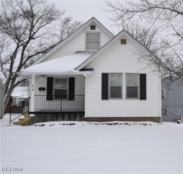 view of front facade with covered porch