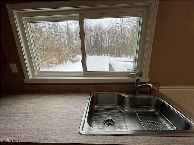 room details with sink