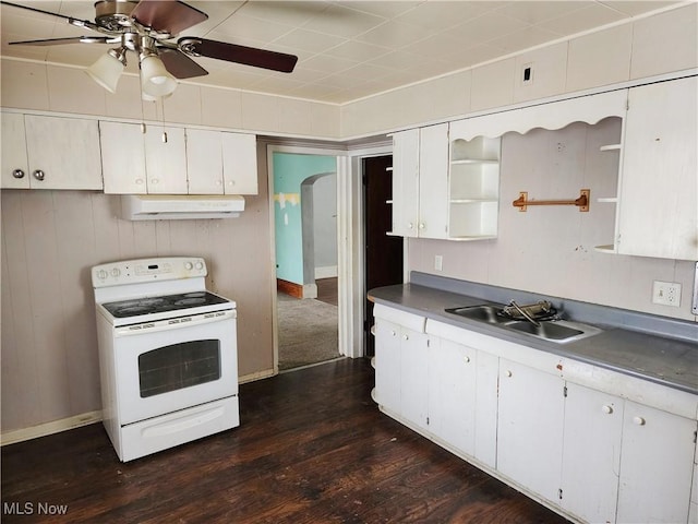 kitchen with white cabinetry, dark hardwood / wood-style flooring, electric stove, sink, and ceiling fan