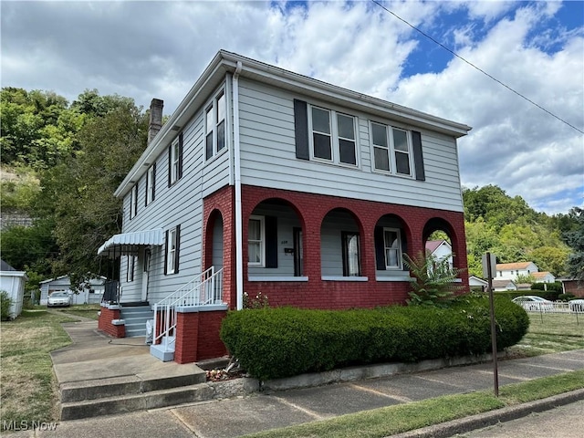 view of front of house