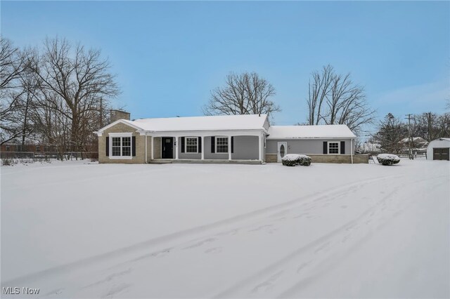 Listing photo 3 for 823 Washington Ave, Elyria OH 44035