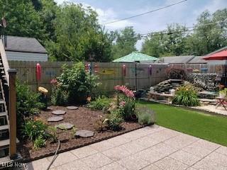 view of yard with a patio area