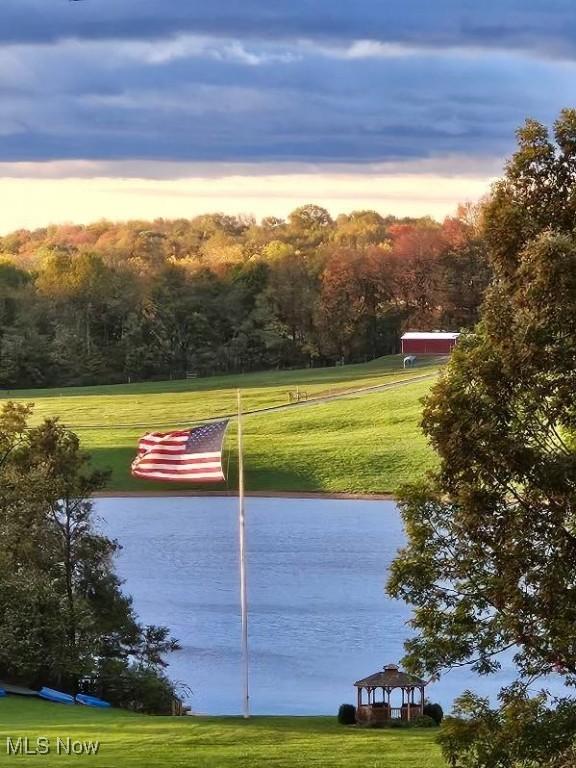 7716 N Ridge Pl, Lisbon, OH 44432 - water view