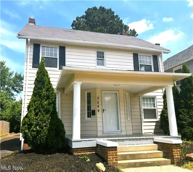 view of front facade featuring a porch