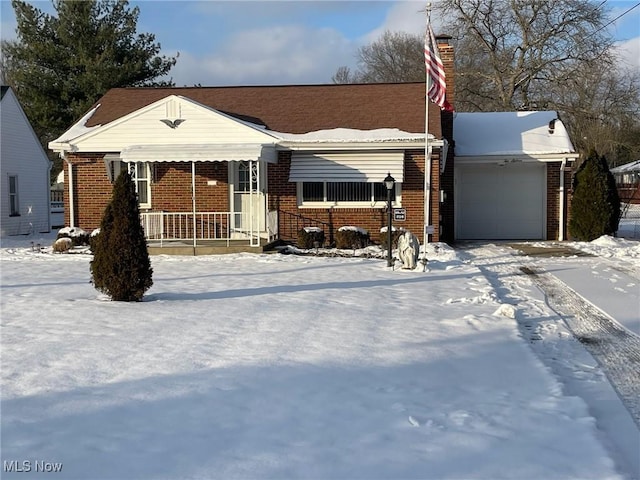 view of front facade with a garage