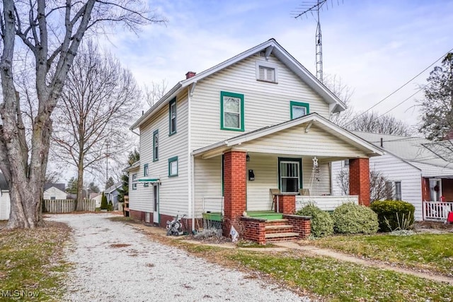 front facade featuring covered porch