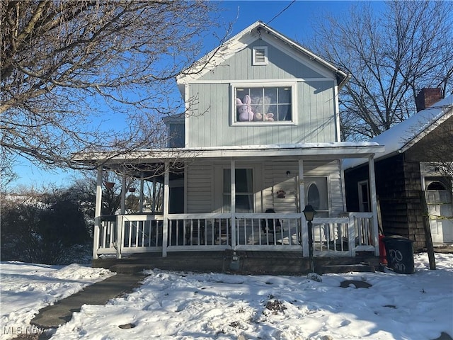 view of front of house featuring covered porch