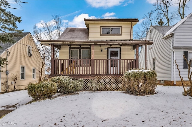 view of front of property featuring a porch