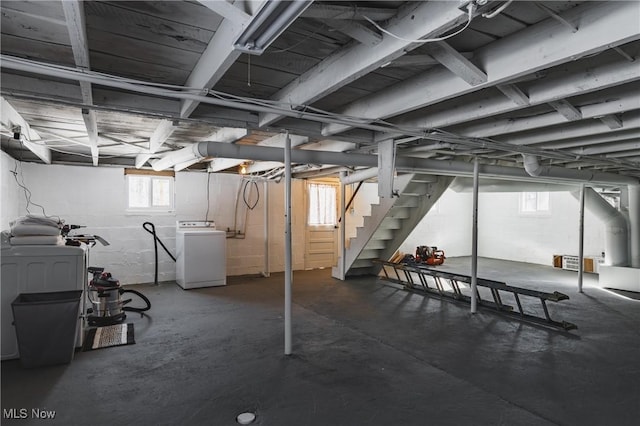 basement featuring washer / dryer