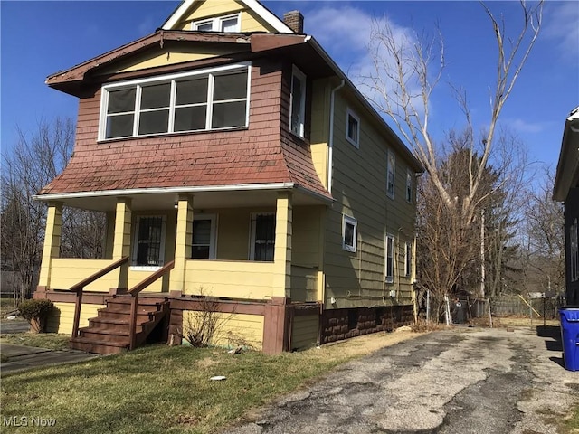 view of front of house with a porch