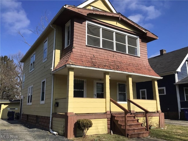 view of front of property with a porch