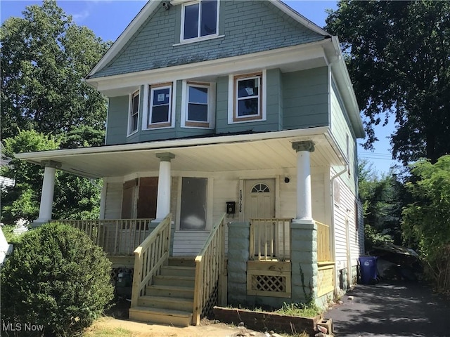 view of front facade with a porch