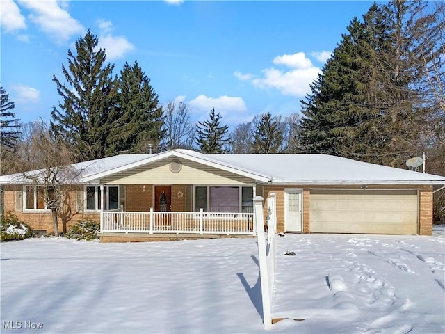 single story home featuring a garage