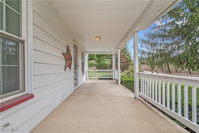 2040 E Middletown Rd, Poland, OH 44514 - view of patio with covered porch