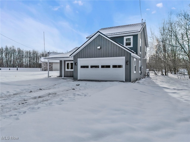 front of property featuring a garage