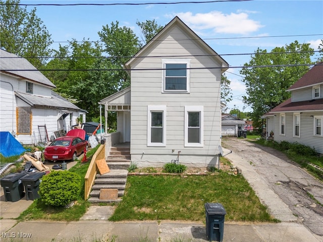 view of front of home