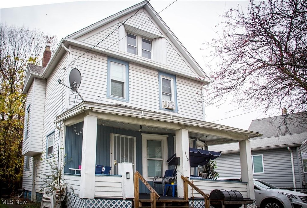 view of front of home featuring a porch