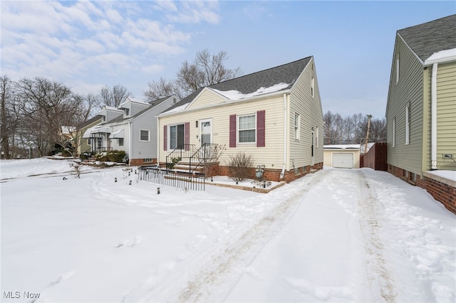 view of front of property