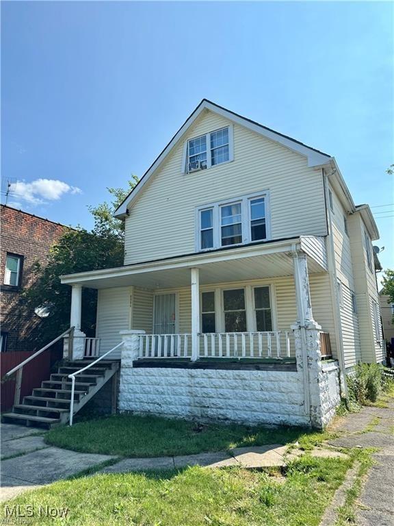 view of front facade with a porch