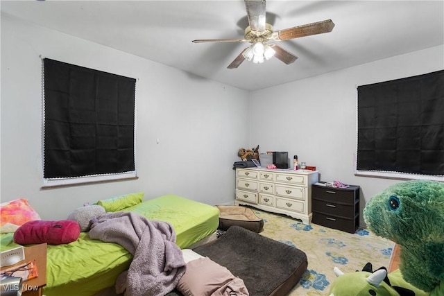 bedroom with ceiling fan