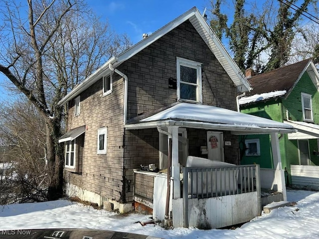 view of front of home featuring a porch