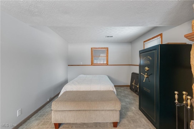 3438 Warren Meadville Rd, Cortland, OH 44410 - bedroom with light carpet and a textured ceiling