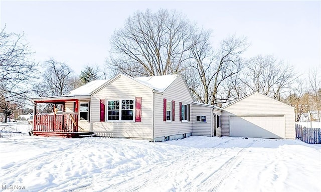 view of front facade with a garage