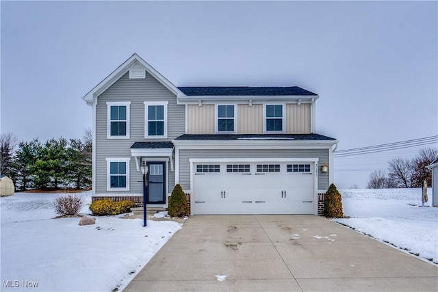 view of front property featuring a garage