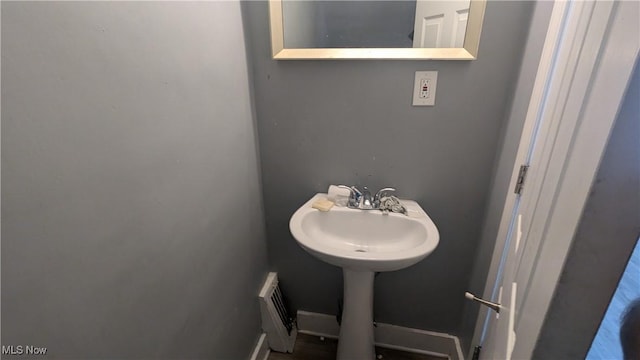 bathroom with sink