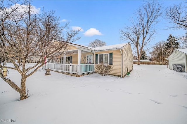 view of front of home featuring covered porch