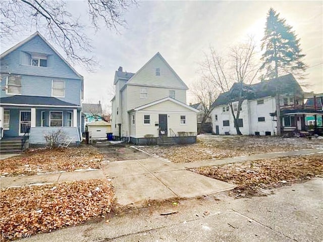 view of front of house with a porch