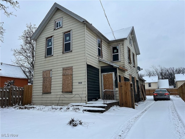 view of front of house