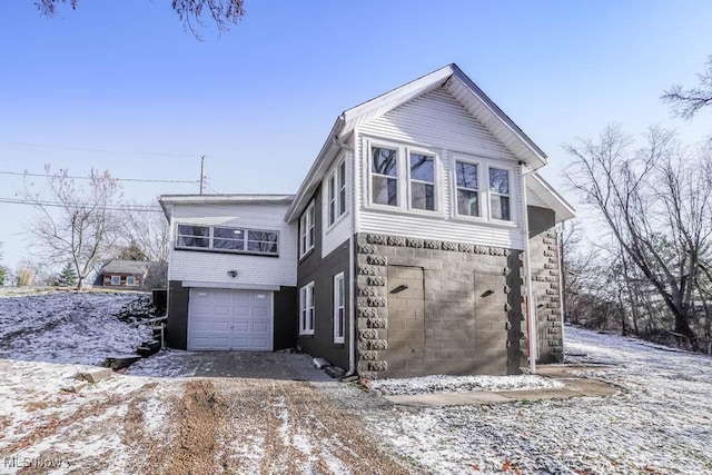 view of front of home featuring a garage