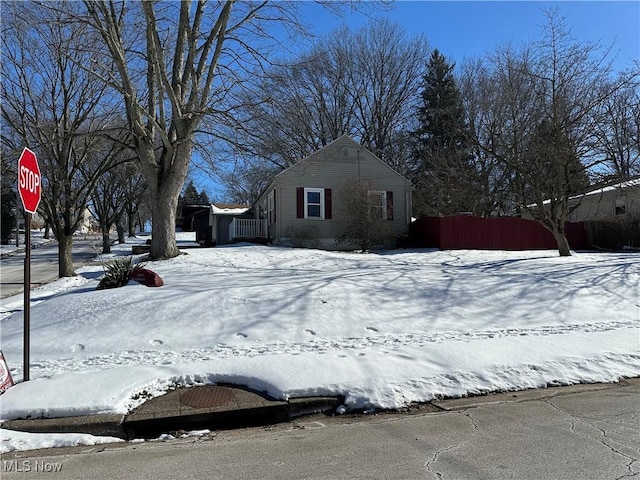 view of yard covered in snow